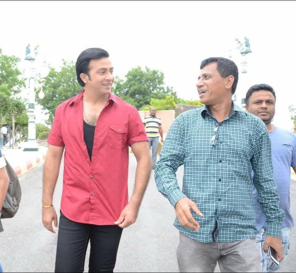 সিনেমার দর্শক নেই শাকিব খানের দর্শক আছে।